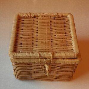 Woven Basket Blond Square With Closure 4 1/4"x 4 1/4"x 2 1/2" Sturdy